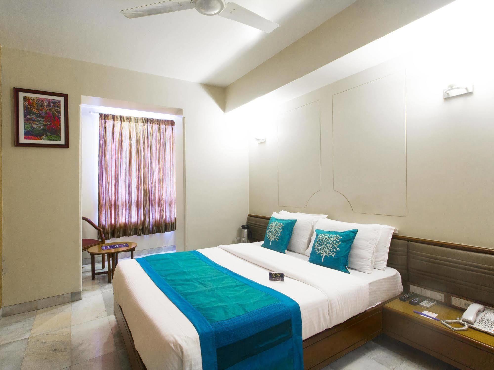Hotel Ashray International, Sion - Near Bkc Мумбаи Экстерьер фото
