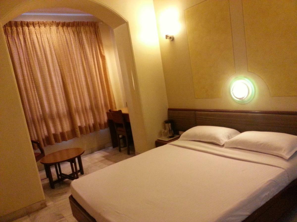 Hotel Ashray International, Sion - Near Bkc Мумбаи Номер фото